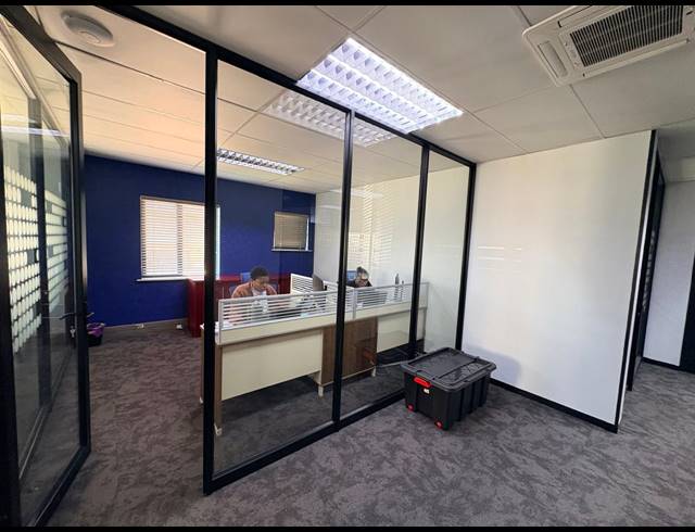 461M² OFFICE TO LET IN VORNA VALLEY